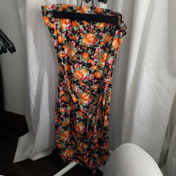 Summer dress stretchy material very soft belted - Picture 1 of 2